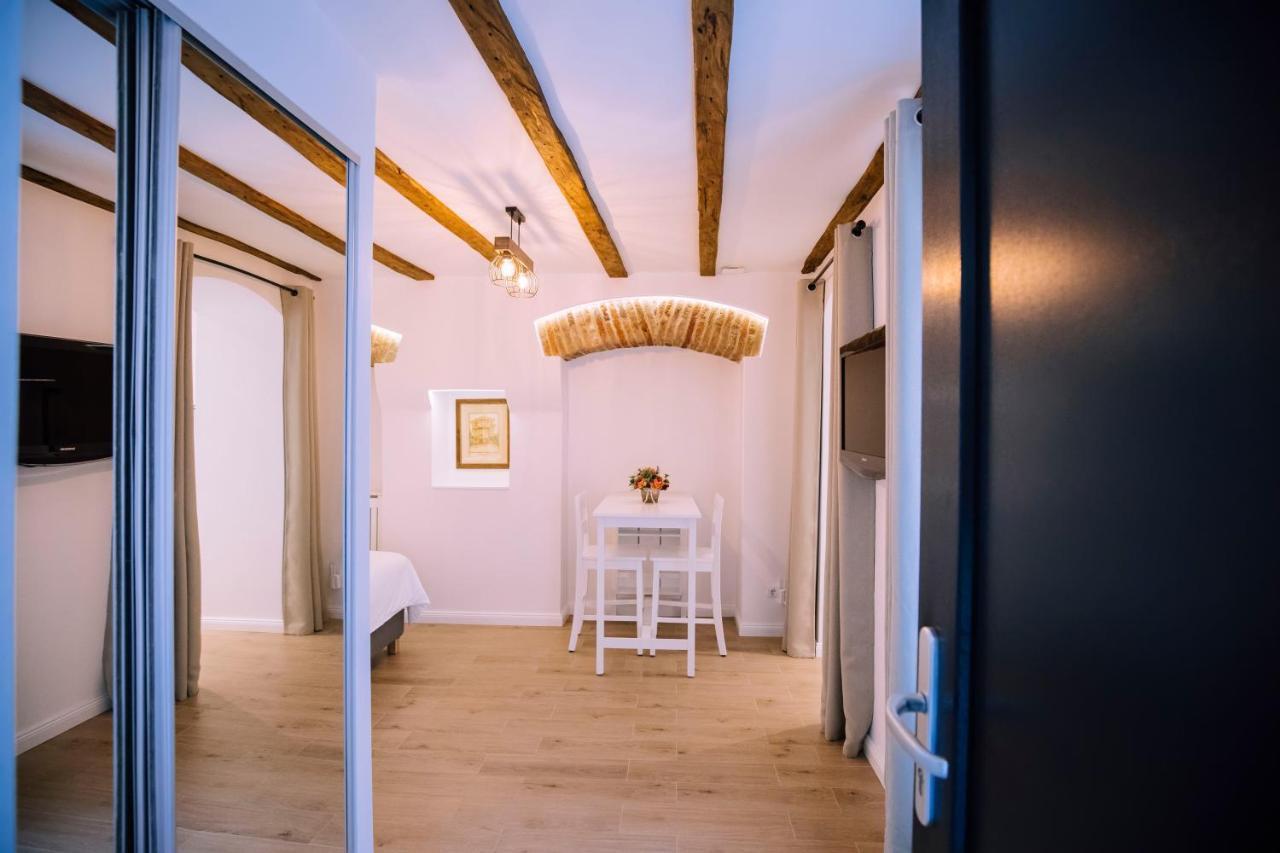 Chic Central Studio Sibiu Exterior photo